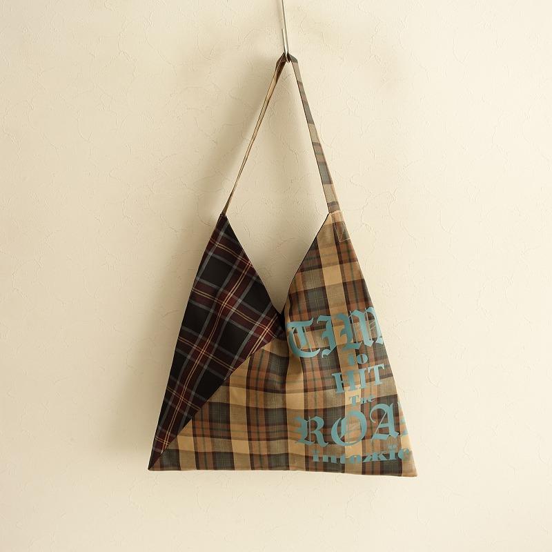 美品☆イントキシック intoxic. ショルダーバッグ intoxic.（イントキシック） *オリガミバッグ*ショルダー肩掛けワン