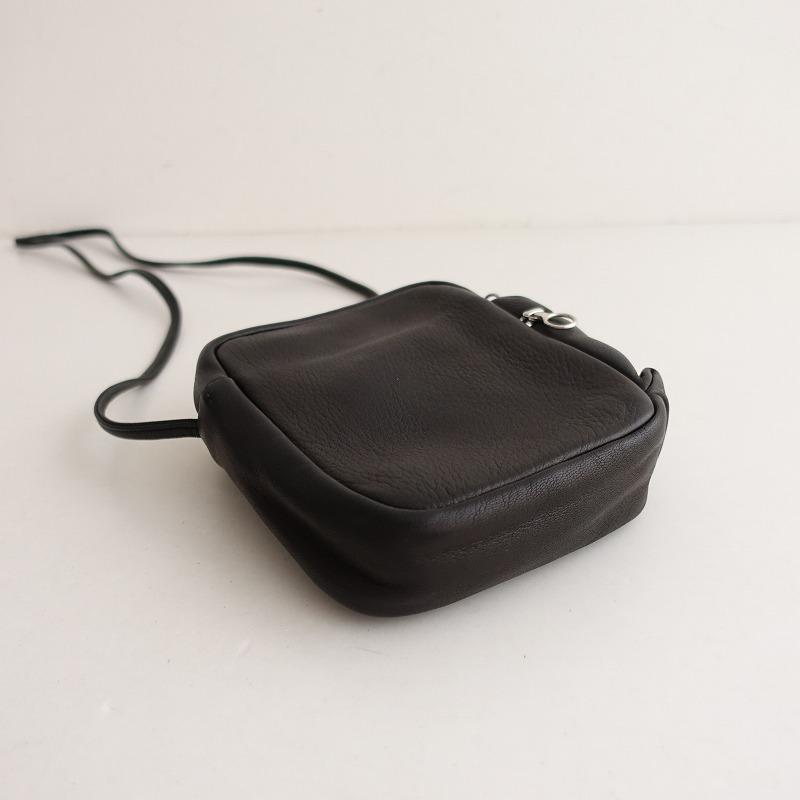 アエタ Aeta *ラムレザーショルダーバッグ*ポシェット肩掛け斜めがけかばん皮革ブラック(ba11-2404-35)【82D42】 アエタ Aeta *ラムレザーショルダーバッグ*ポシェット肩掛け斜めがけかばん皮革ブラック(ba11-2404-35)【82D42】