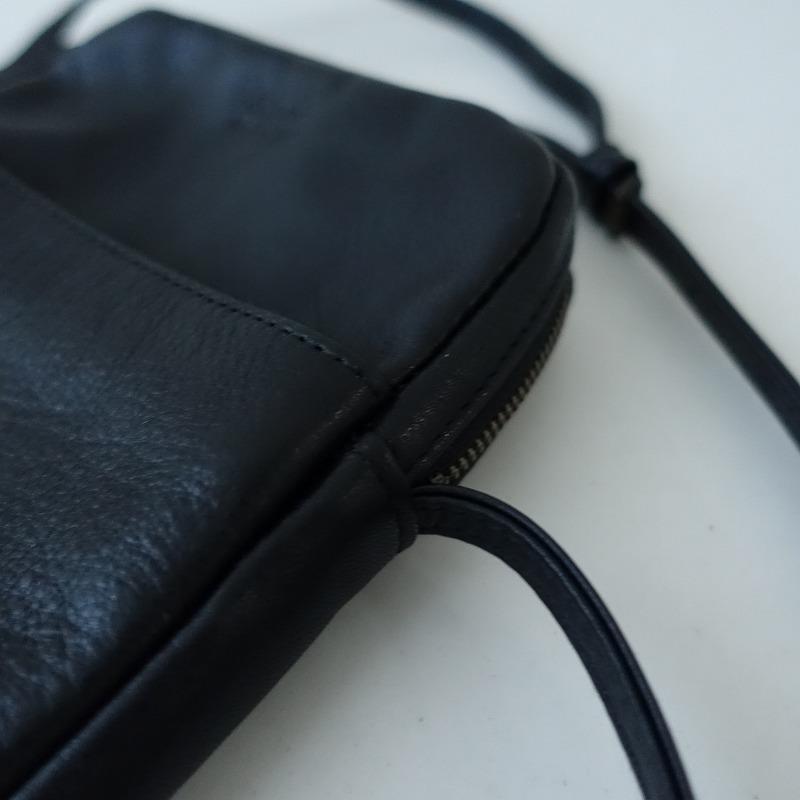 リノリ Rinori *ミニショルダーバッグ*ブラックレザーポシェット斜めが 