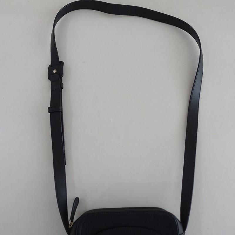 A.P.C.（アーペーセー） *レザーショルダーバッグ*ポシェットブラック