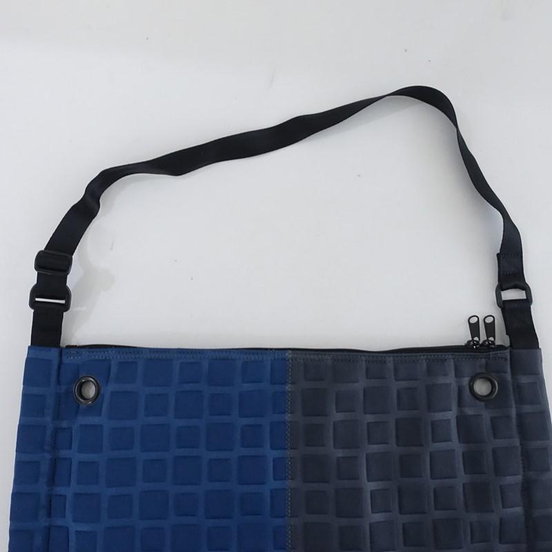 美品 MAKE ART YOUR ZOO メイクアートユアズー FUSS BAG ショルダーバッグ S サコッシュ カモフラ 迷彩 レディース AM7336 楽天市場】美品 MAKE ART YOUR ZOO メイクアートユアズー FUSS BAG