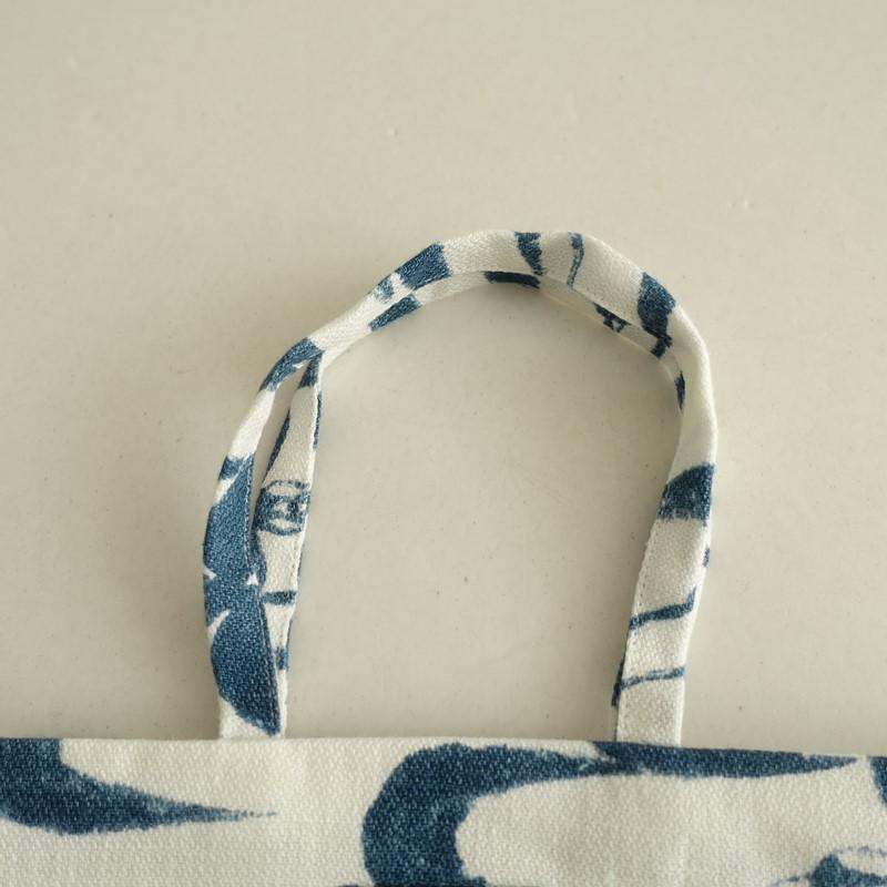 ミナペルホネンネイビー ハンドバッグ ホワイトストラップ mina perhonen（ミナペルホネン） 【美品】ミナペルホネン *hello