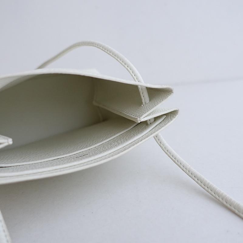 Aeta アエタ レザー ショルダー バッグ　SHOULDER牛革 白 ホワイト Aeta(アエタ)｜SHOULDER XS/ホワイト の通販｜ELLESHOP・(エル