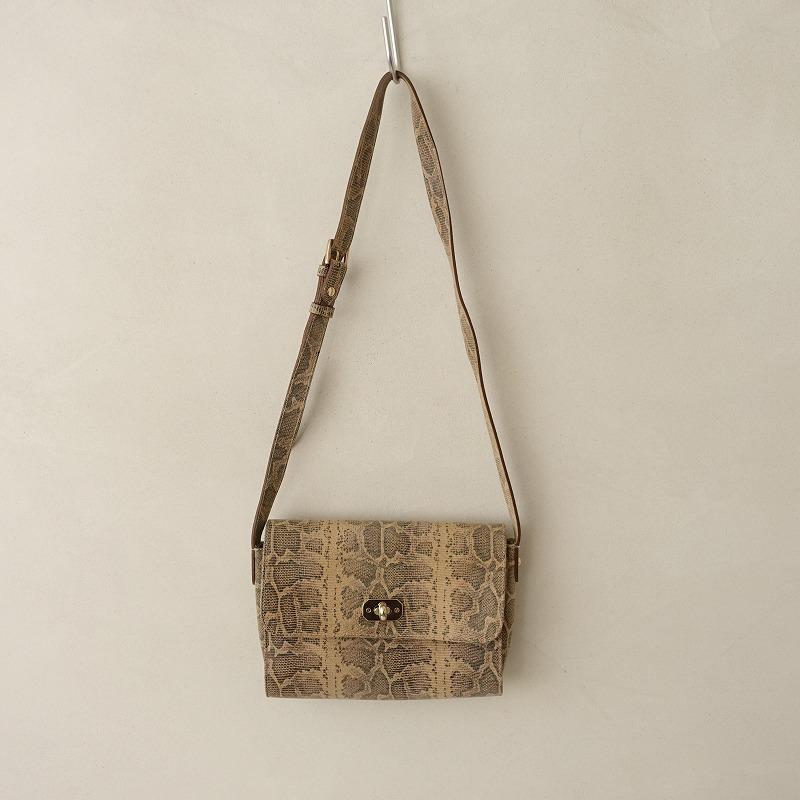 A.P.C. アーペーセー *パイソン柄レザーショルダーバッグ*かばん A.P.C. アーペーセー *パイソン柄レザーショルダーバッグ*かばん