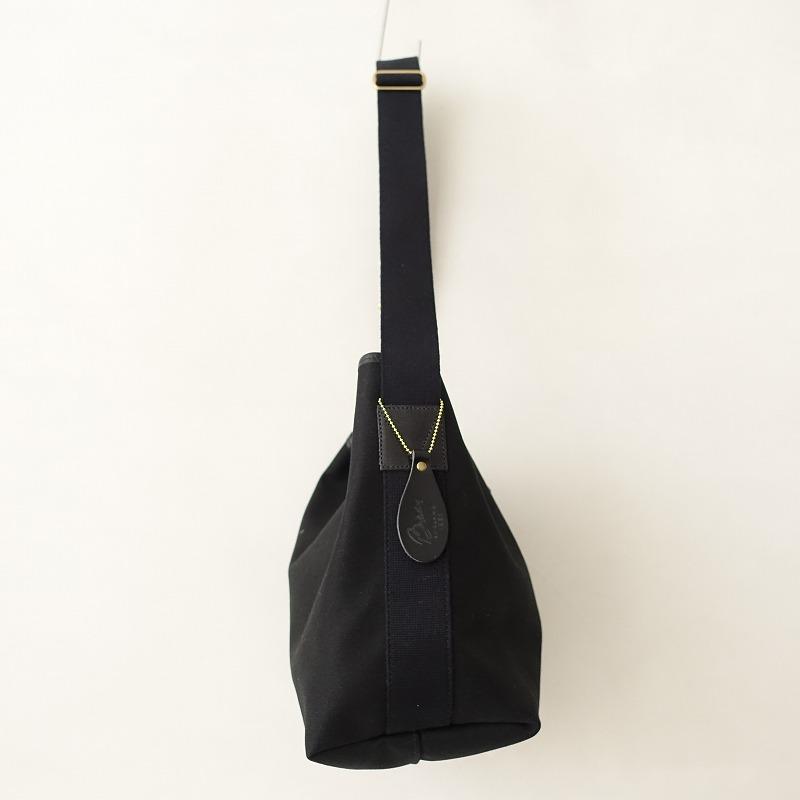 BRADY（ブレディ） 【美品/定価4.7万】ブレディ *KINROSS