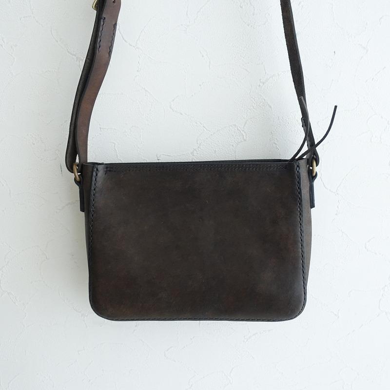 未使用/定価3.8万】クロイゼ klause*shoulder bag hard マチあり 鉄 