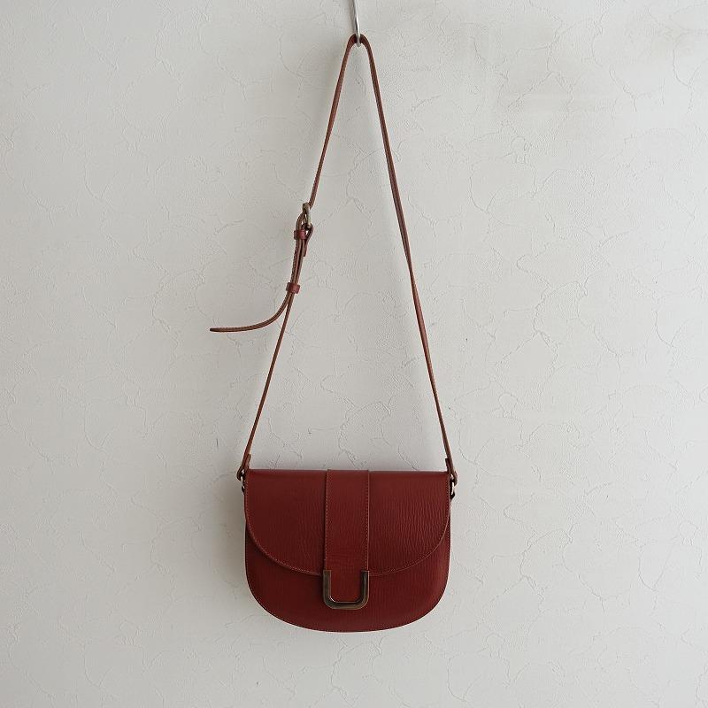 A.P.C.（アーペーセー） *レザーショルダーバッグ*かばん斜め掛け皮革 