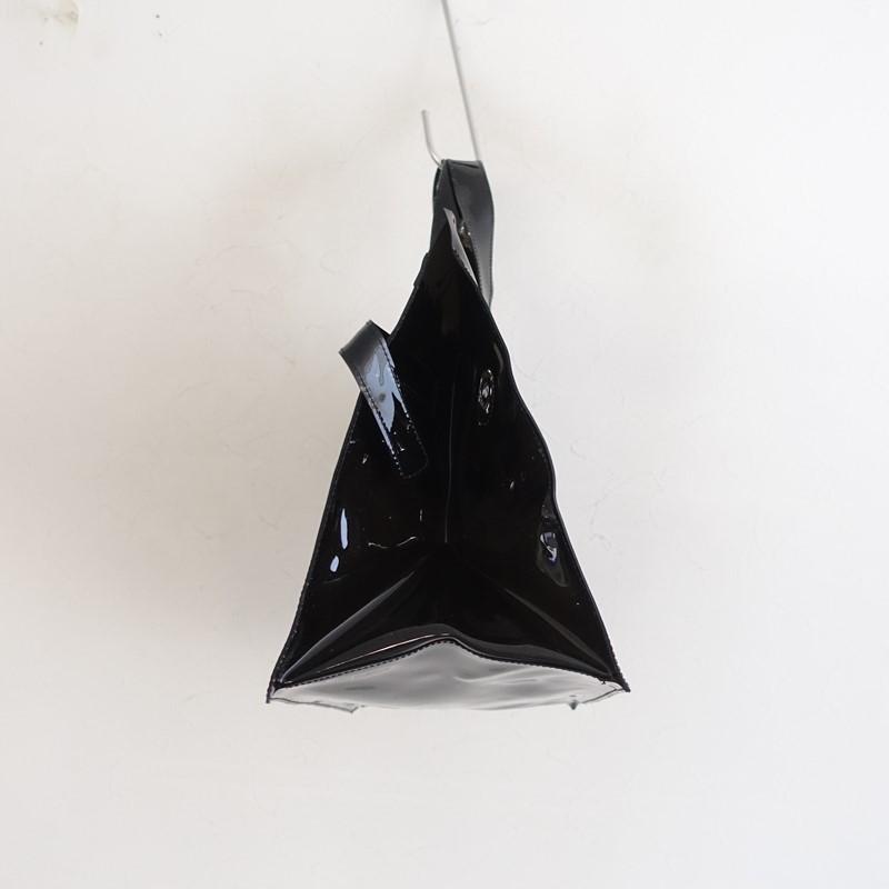 未使用/定価2.5万】シー Sea *PVCバッグ M*かばん手提げ黒ステッカー付