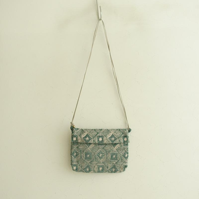 ミナペルホネンフィナンシェバッグ