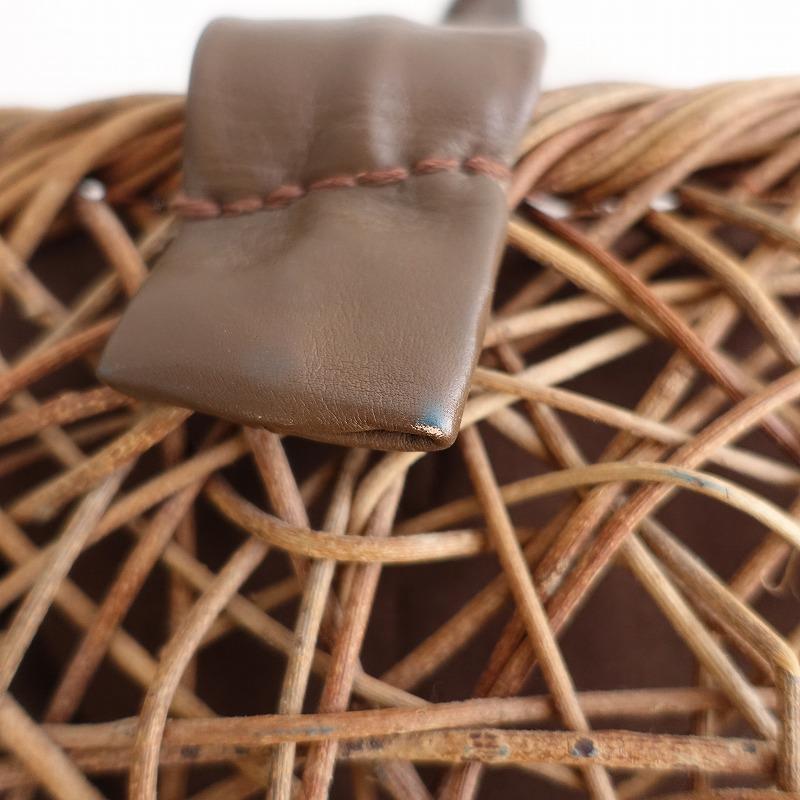 ブラウンの編み込みかごバッグ　アケビ あけび-かごバッグ｜ほら編み｜小サイズ｜小判底｜ブラウンポッケ