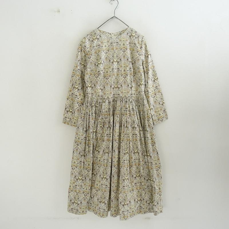 YAECA（ヤエカ） 【美品】ヤエカ *167202 Lodden リバティギャザー
