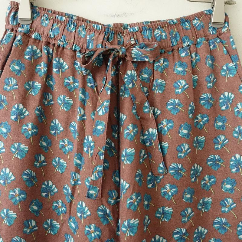 Hug o war（ハグオーワー） 【美品】ハグオーワー *花柄パンツ*ゴム