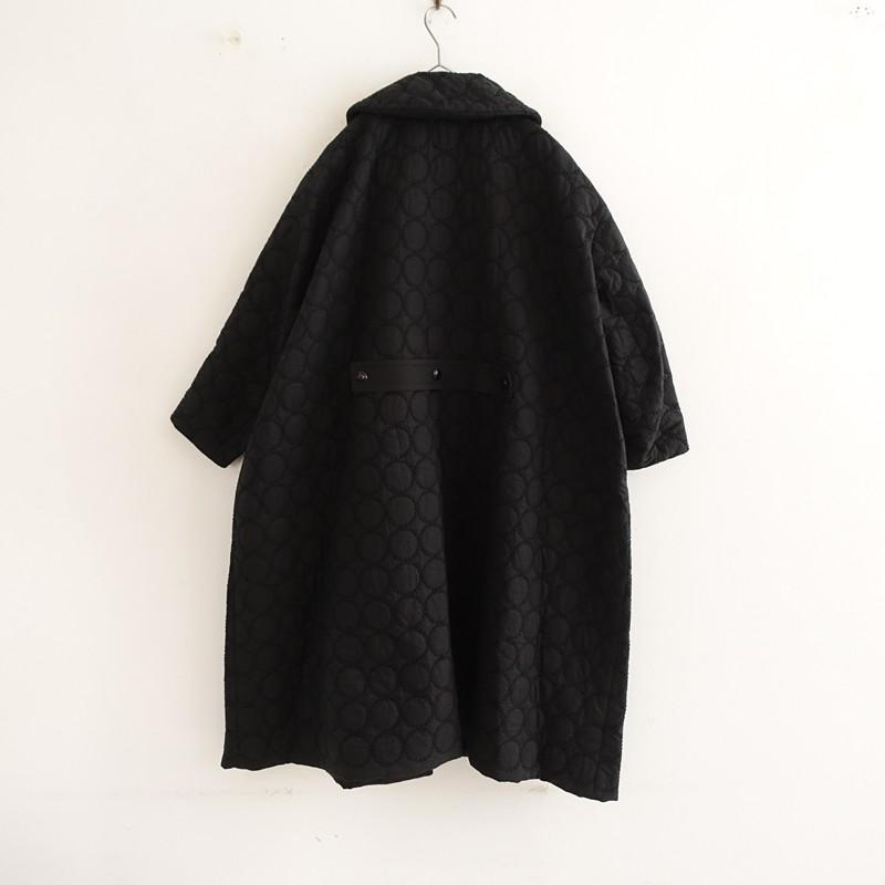 【未使用品/定価13.2万】ミナペルホネン mina perhonen *tambourine コート*36刺しゅう中綿Aライン黒(jk1-2603-267)【11D62】の画像