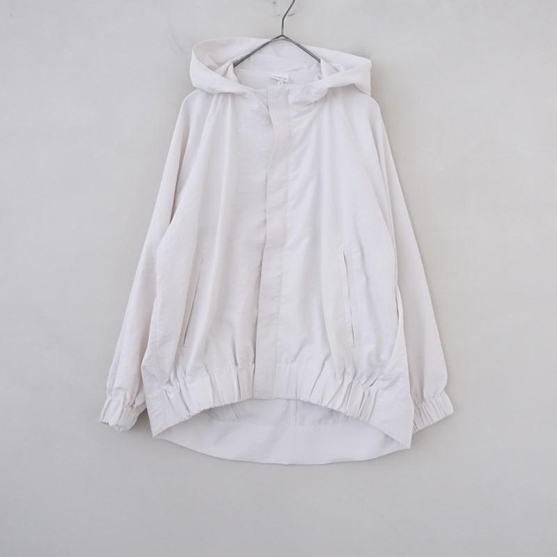 トゥエルブクローゼット 12 closet *フード付きブルゾン*オフホワイト