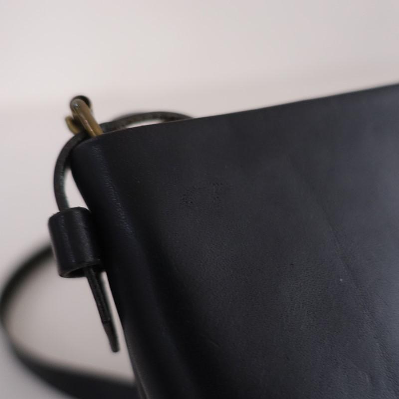 受注生産品/定価2.9万】一粒舎 hitotsubusha *float レザーショルダー 