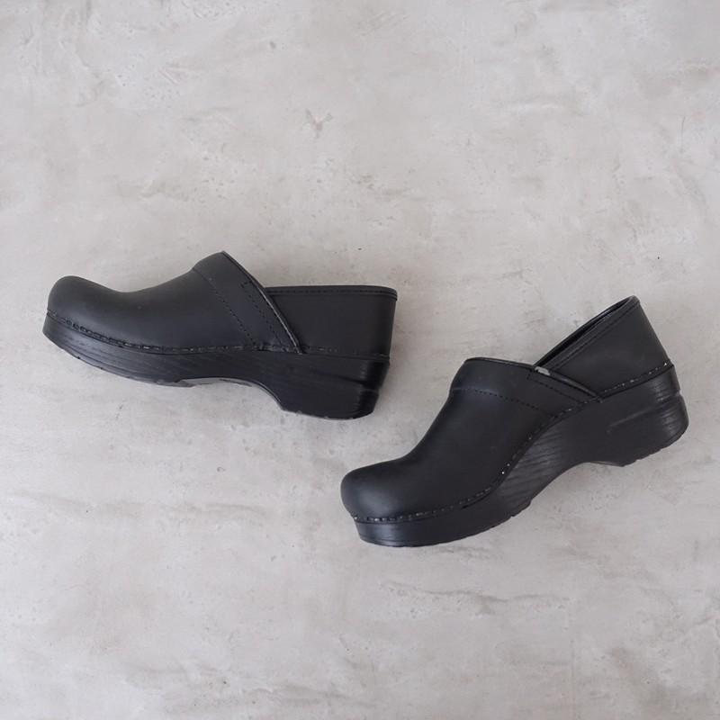 dansko（ダンスコ） 【定価3万】ダンスコ *PROFESSIONAL サボサンダル