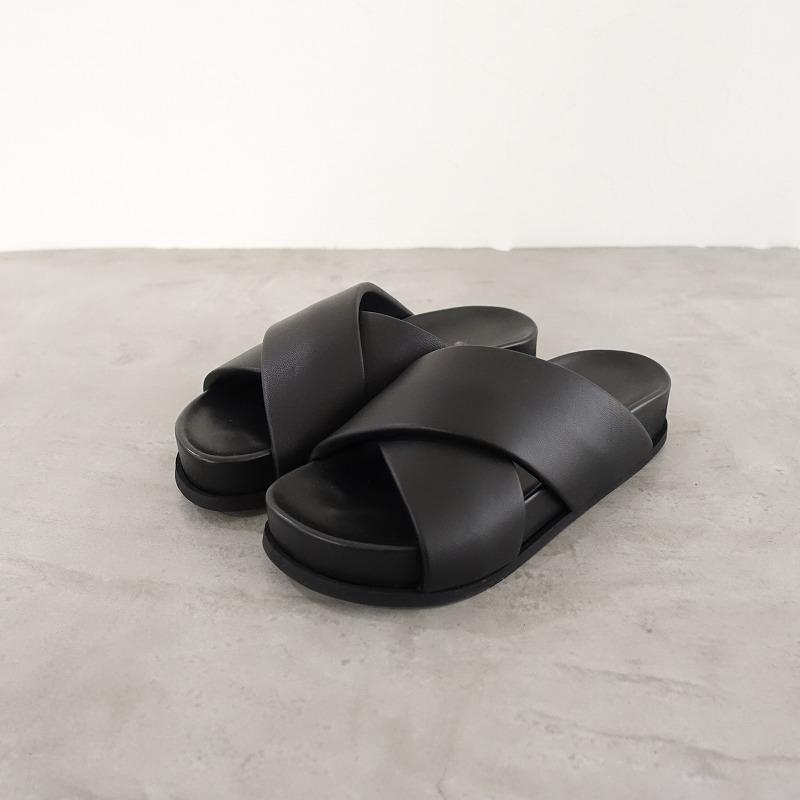 定価2.8万】ジュリアタデウチ GIULIA TADDEUCCI *ALBINIA レザー 定価2.8万】ジュリアタデウチ GIULIA TADDEUCCI *ALBINIA レザー