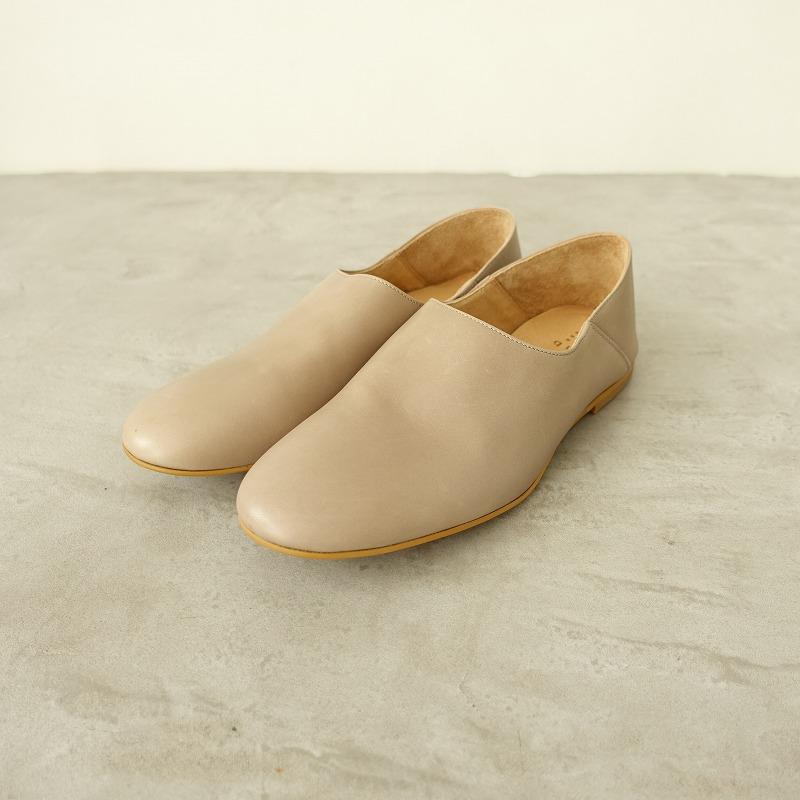 未使用】キュー que *plain レザースリッポン LL/24.5*皮革ベージュ