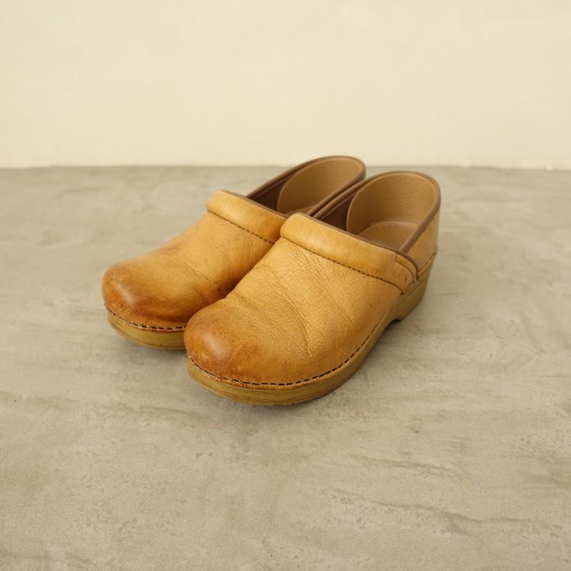 dansko（ダンスコ） 【定価3万】ダンスコ *PROFESSIONAL Distressed