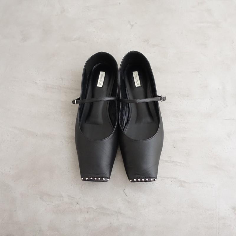 【未使用】CHEMBUR チェンバー レザー フラット パンプス 黒 24.5 未使用】CHEMBUR チェンバー レザー フラット パンプス 黒 24.5 未使用