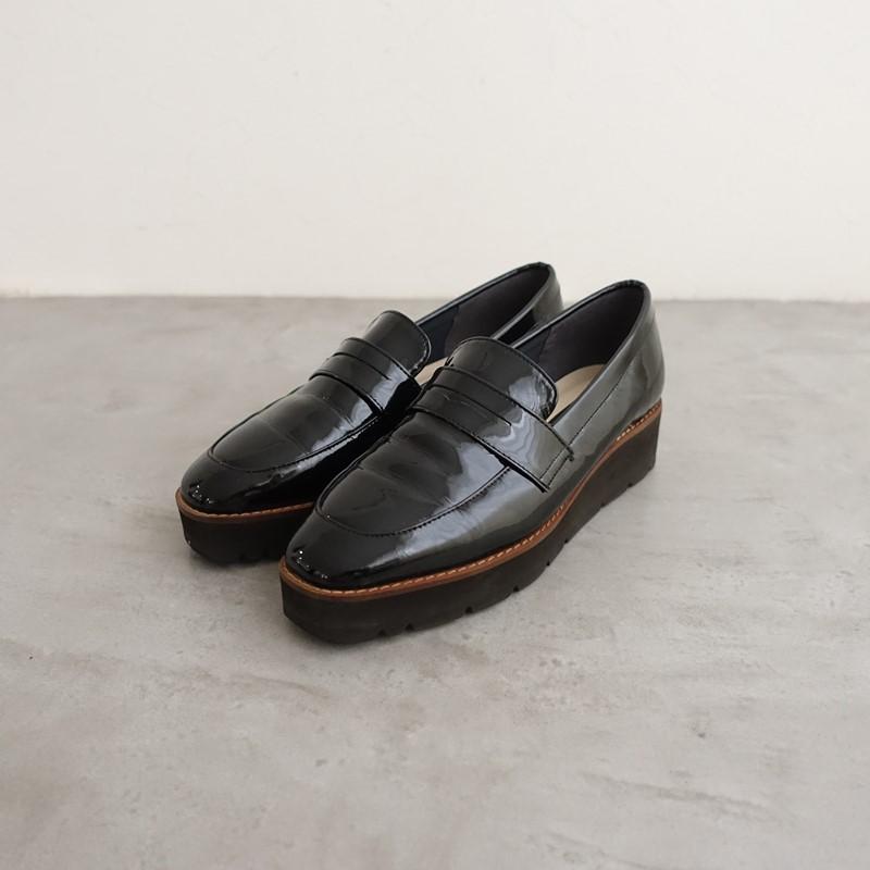 2025/定価1.8万】アワーホームOURHOME *エナメルレザーのローファー