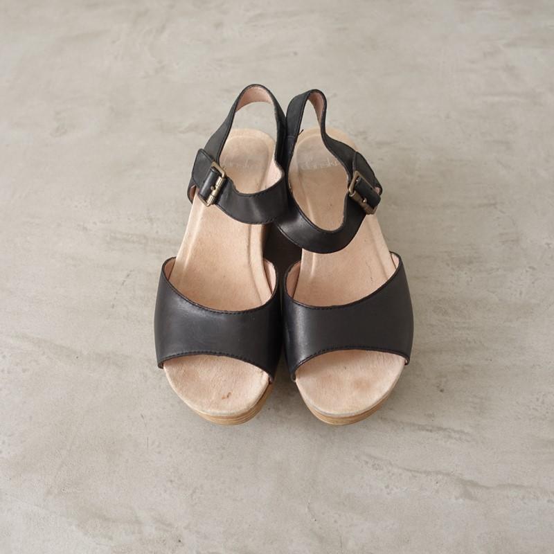 dansko（ダンスコ） *Silvie Burnished レザーサンダル 36/23*黒皮革