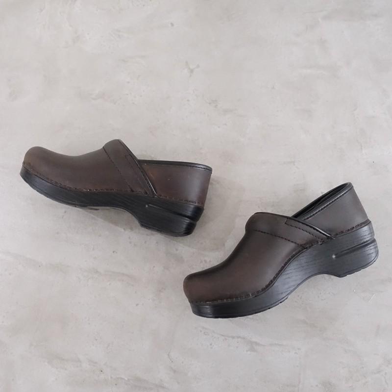 dansko（ダンスコ） 【定価3万】ダンスコ *PROFESSIONAL サボサンダル