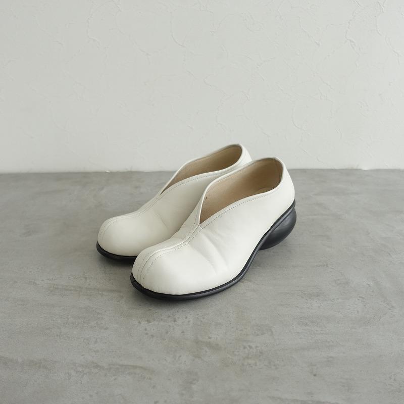 UNTISHOLD 【定価4.9万】アンチショルド *Bella レザーパンプス UNTISHOLD 【定価4.9万】アンチショルド *Bella レザーパンプス