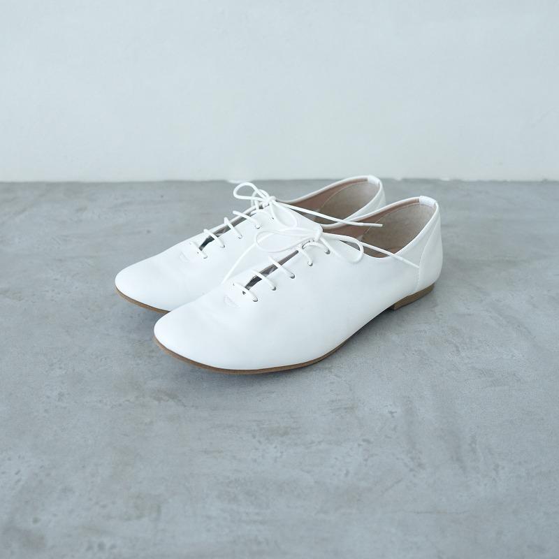 ファルファーレ　ホワイト レースアップシューズ レースアップ(スムース） / バレエシューズブランドのファル