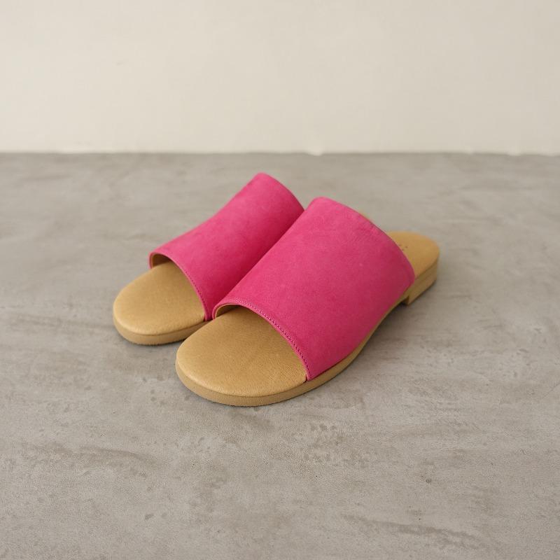 que シューズ 未使用】キュー que *オープントゥサンダル S/23*ピンクマゼンタライト