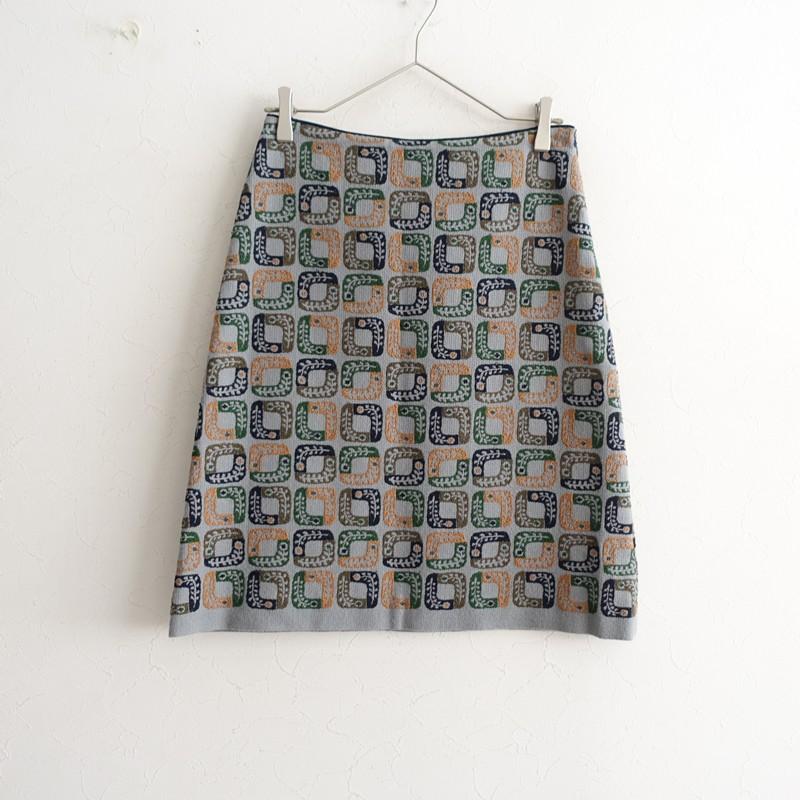 mina perhonen（ミナペルホネン） *lolo 刺しゅうスカート*36ボトムス