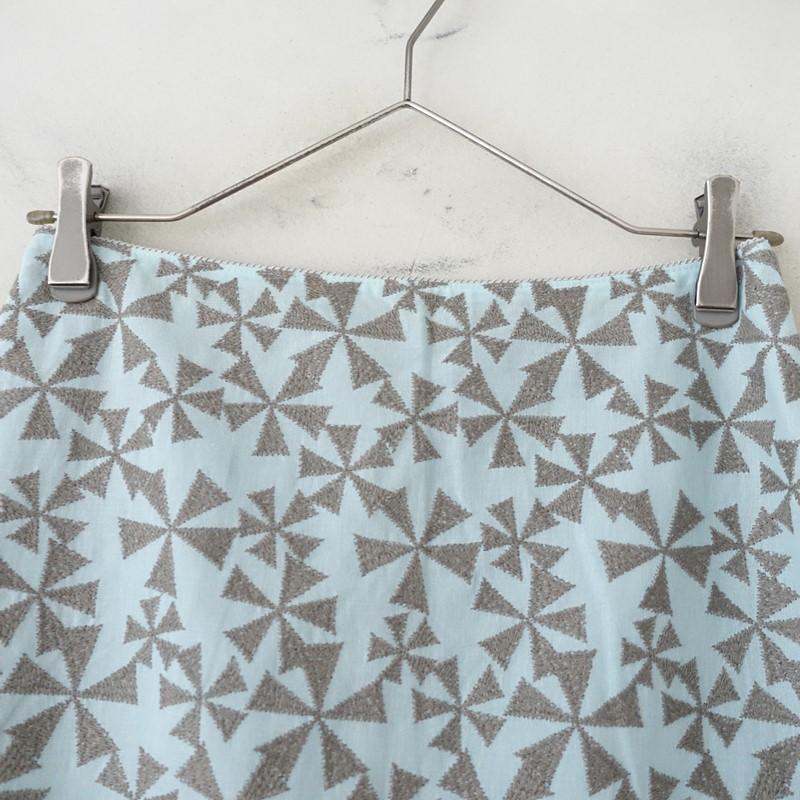 サリースコット 刺繍スカート 新品タグ付き 極美品 大きめサイズ 2026