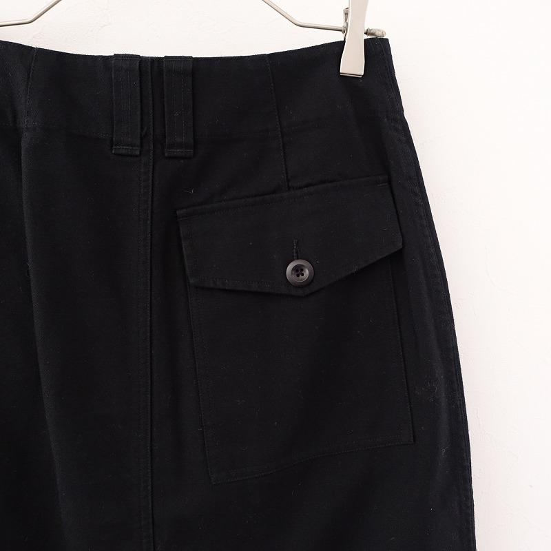 2022 マーガレット ハウエル シルクコットンスカート　黒 MARGARET HOWELL（マーガレットハウエル）の「SILK COTTON