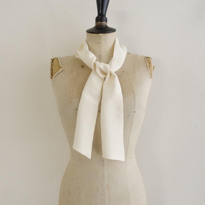 yoli ヨリ　RETURN TO WHITE” SCARF スカーフ 2025SS/未使用/定価1.6万】ヨリ Yoli *Silk tie scarf シルクスカーフ