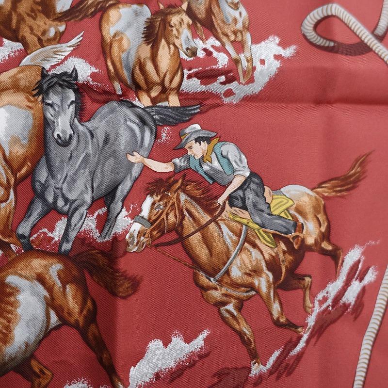 HERMES エルメス カレ90 LES MUSTANGS 野生馬 ベージュー系