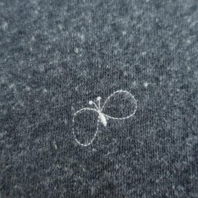 mina perhonen（ミナペルホネン） *choucho マフラー*グレー刺しゅう