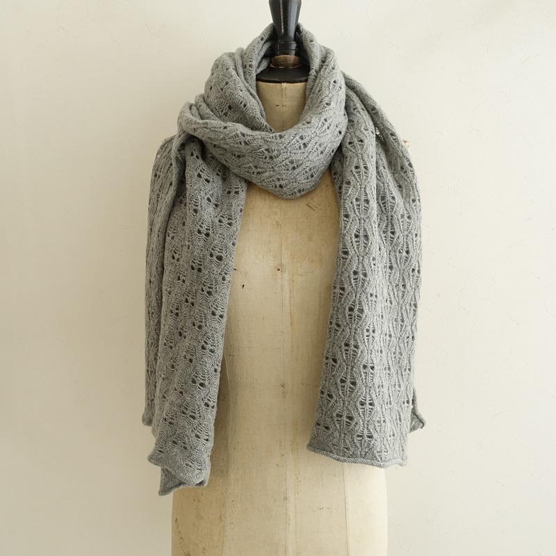 ジョンストンズ JOHNSTONS *透かし編みニットストール*ショール大判