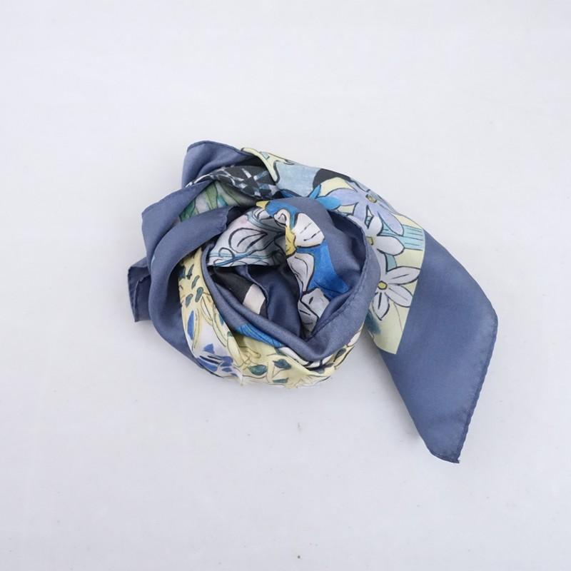 美品】KURASHI&Trips PUBLISHING*色づかいにこだわったシルクスカーフ
