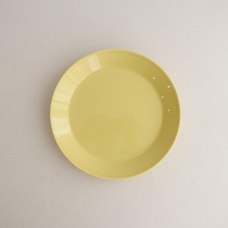 イッタラ ティーマ ひよこイエロー 皿 (廃盤色)4枚セット 直径19cm イッタラ ティーマ ひよこイエロー 皿 (廃盤色)4枚セット 直径19cm