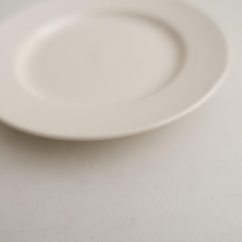美品】岡田直人 *リム皿 12cm*食器お皿キッチン作家ホワイト【陶器