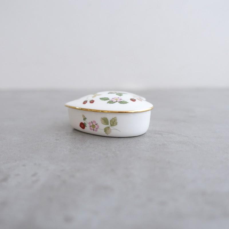 WEDGWOOD（ウェッジウッド） *ワイルドストロベリー 小物入れ ハート型