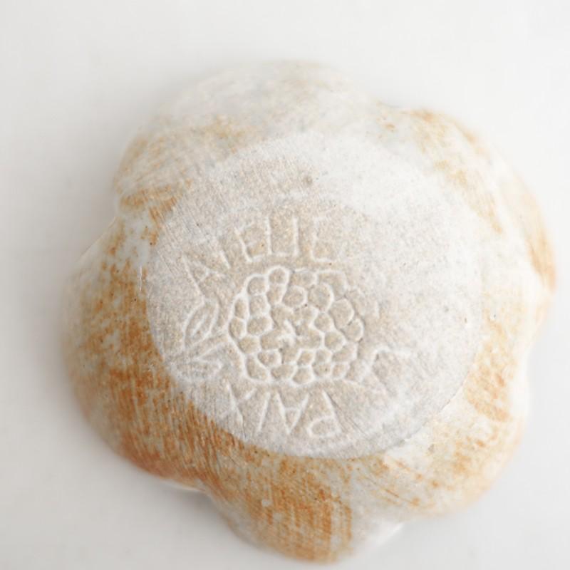 鹿児島睦 *ビオラ 豆皿*食器うつわ器作家花絵付けブルーグレー【陶器