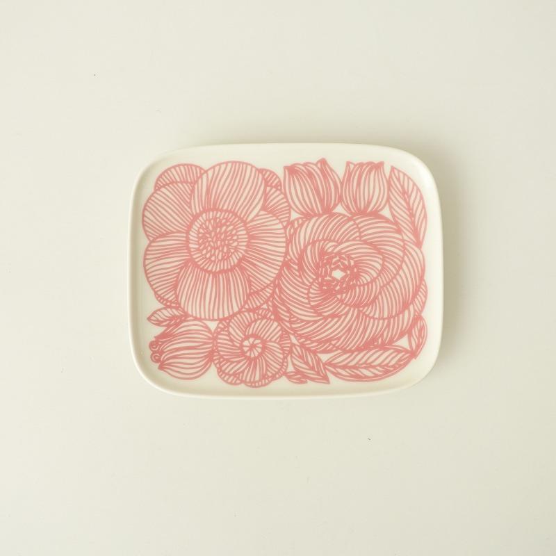 【新品】マリメッコ KURJENPOLVI プレート廃盤品　5枚 新品】マリメッコ KURJENPOLVI プレート廃盤品 5枚 日本限定