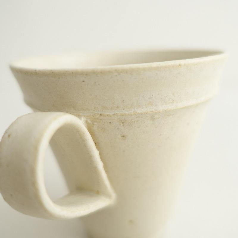 イトウサトミ *マグカップ*コップコーヒーホワイト食器作家【陶器