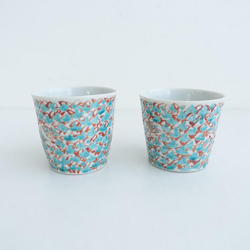 赤地の花柄陶器装飾品 rgn037 リトアニア Reginaさんの陶器 オレンジ色のチューリップが咲く