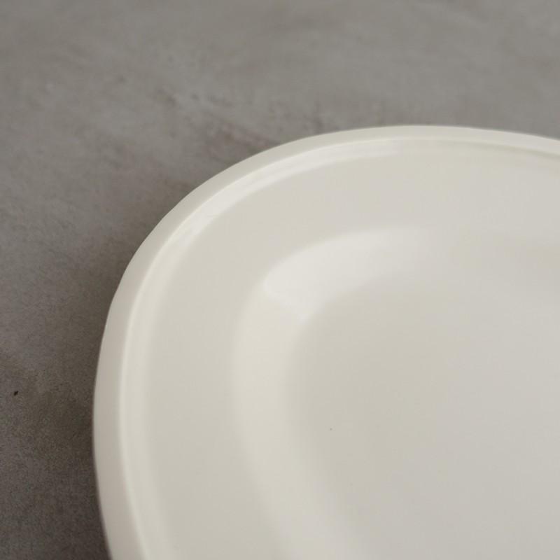 美品】伊藤環 *1+0 オーバルプレート 27.5cm*ホワイト白お皿大皿器 