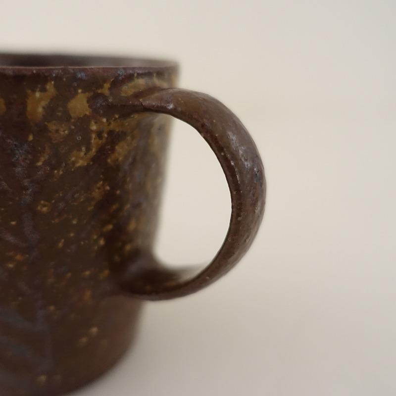 城進 *鉄絵マグカップ 大*コップ茶色ブラウン食器ヘリンボーン【陶器