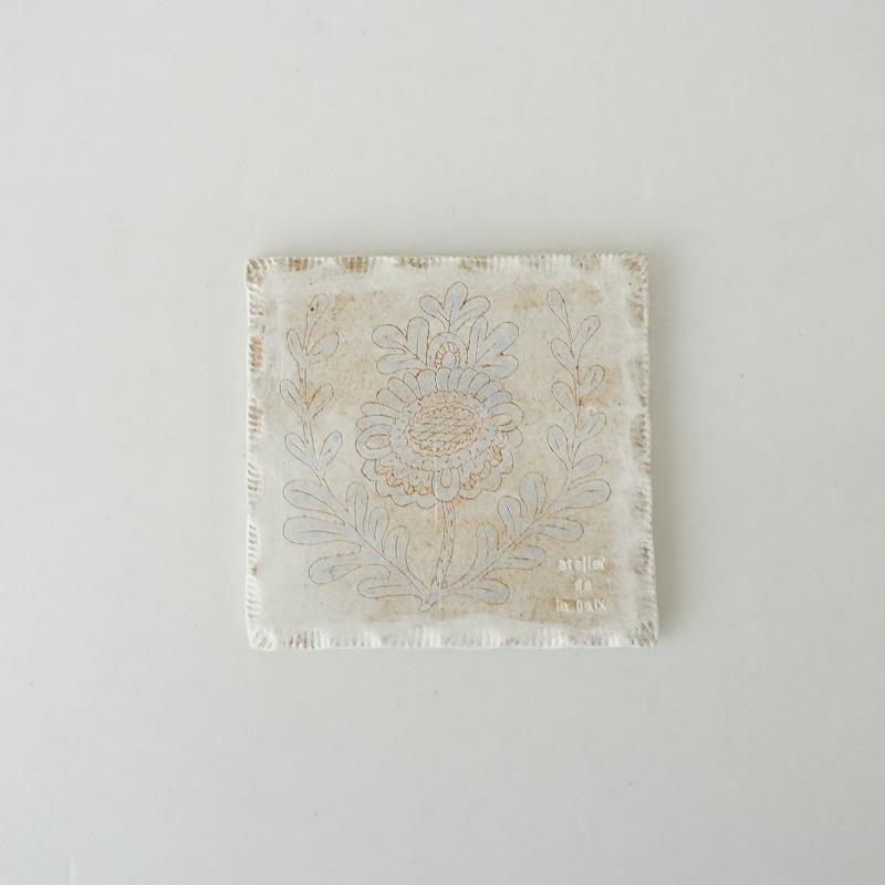 鹿児島睦 猫と花植物 皿 プレートボウル 約19.5cm 鹿児島睦 猫と花植物 皿 プレートボウル 約19.5cm 鹿児島睦 猫と