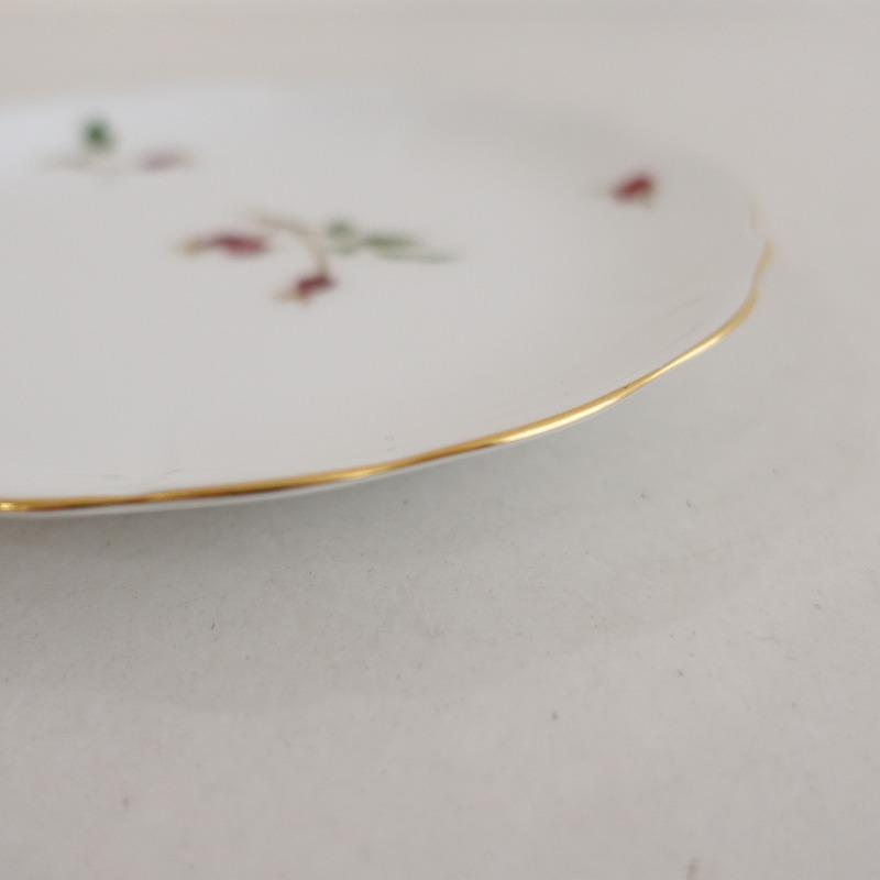 大倉陶園 *バラの実 ケーキ皿 19cm*ホワイト白金彩プレート【陶器