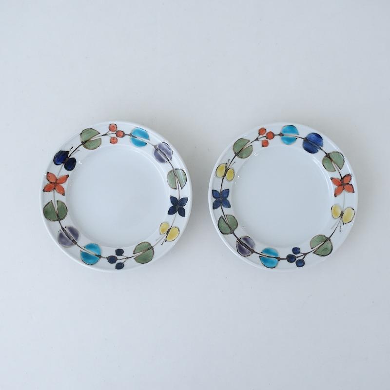 九谷青窯 徳永遊心 色絵花つなぎ皿2枚セット（五寸皿16